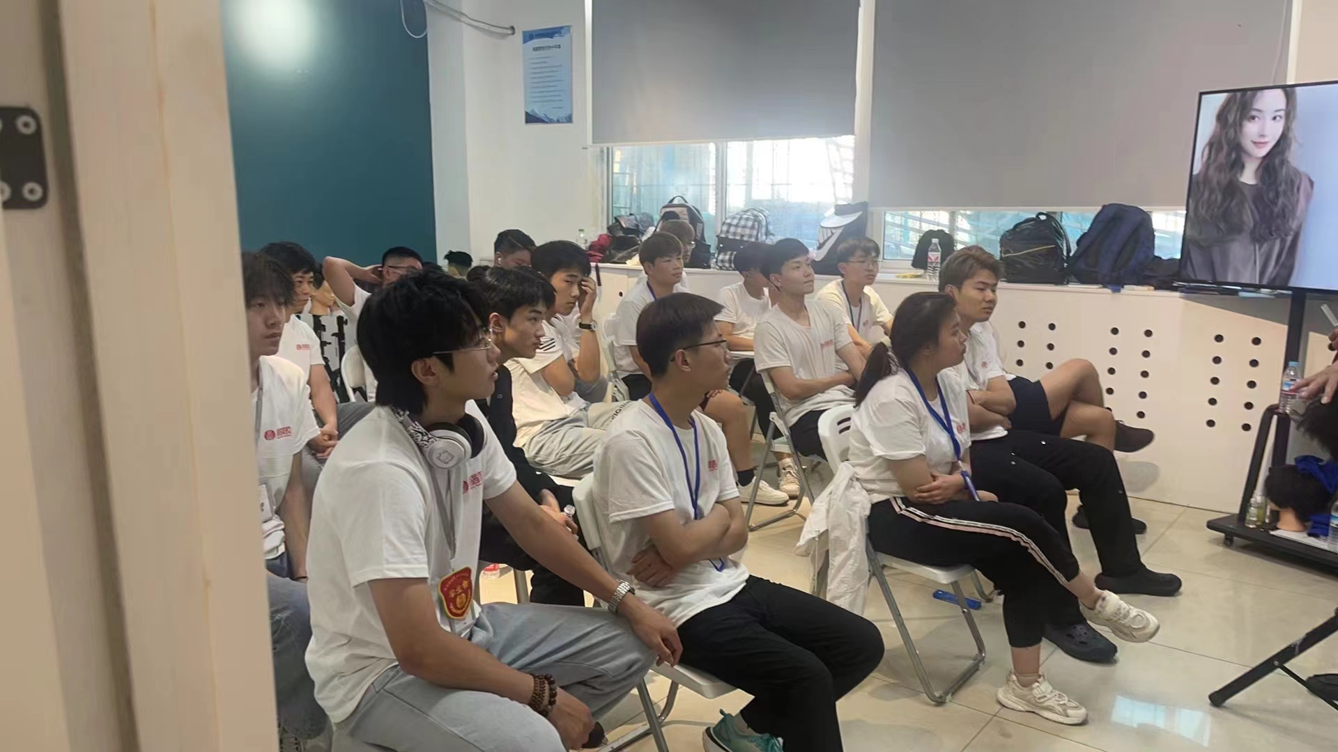 猫先生官方网站山东风尚教育职业技能培训学校 保障学会高薪就业(图2)